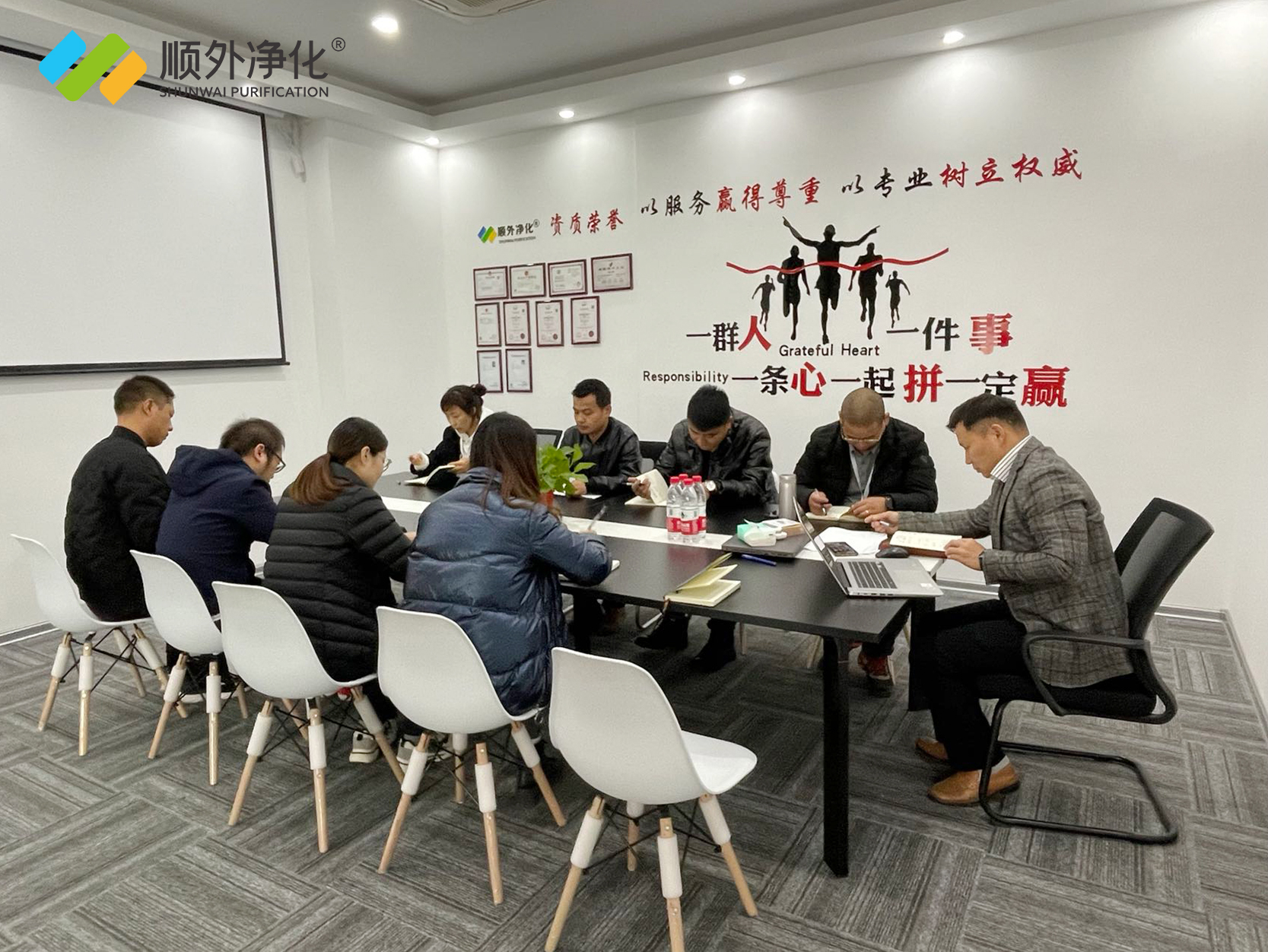 ����װ��